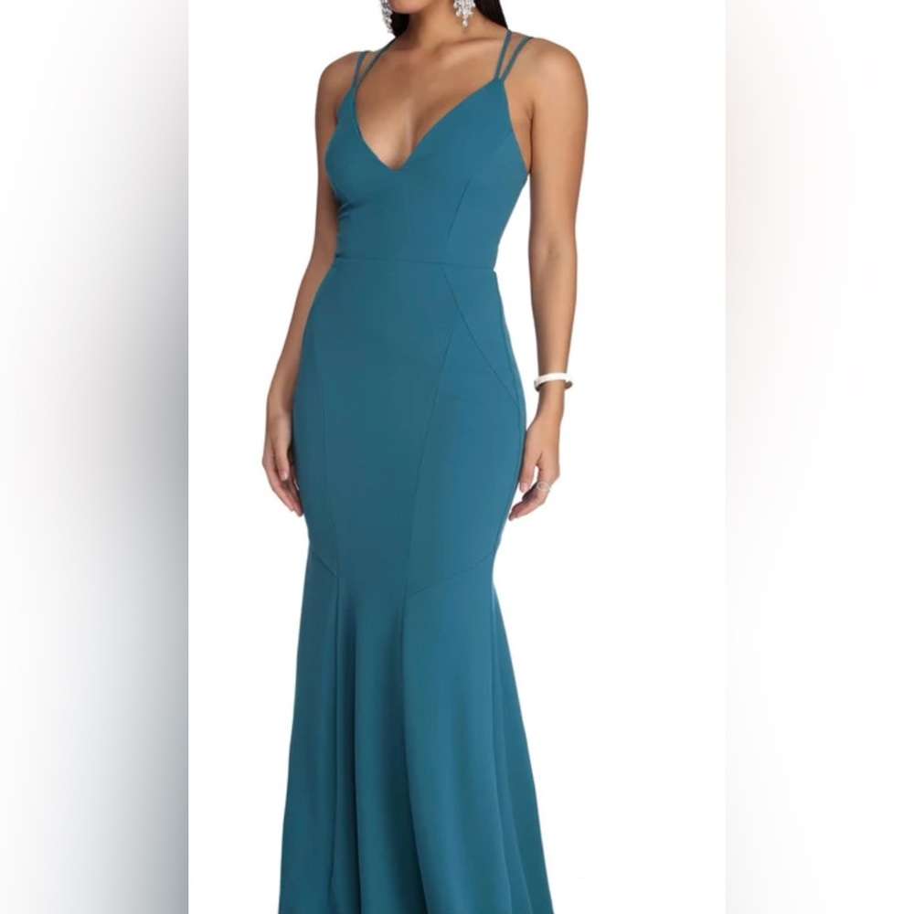 NWT Savannah Formal Lattice Back Dress
